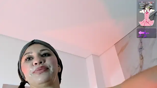 XXX chat uživo modela hade_cute