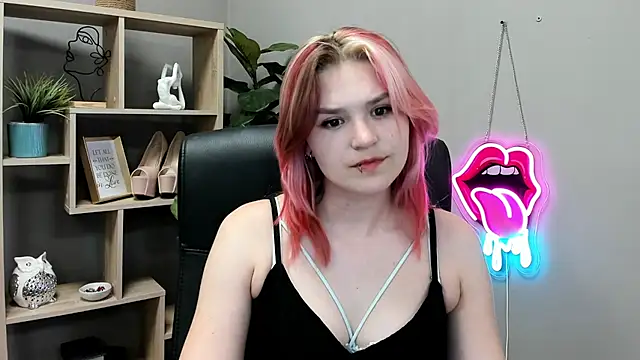SweetLilyxo: онлайн-секс-чат
