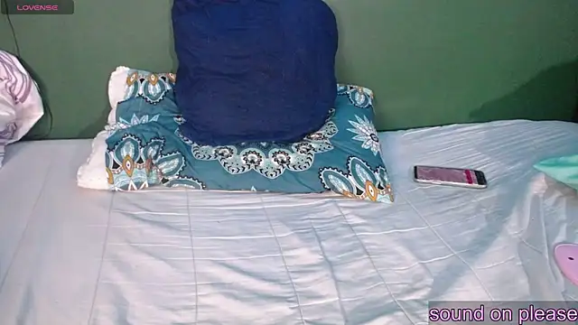 Chatroom XXX en direct de MeilynDarknes