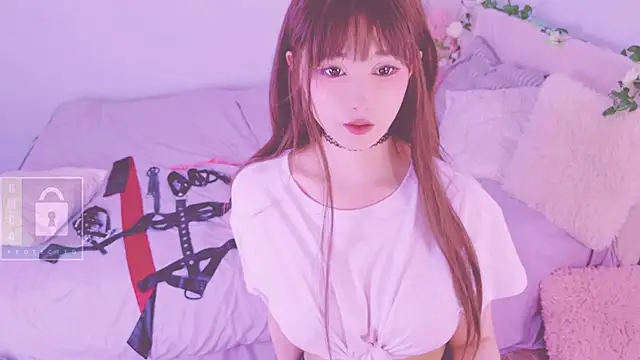 צ'אט XXX בשידור חי של LongoriaEva