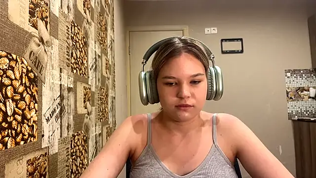Chat +18 de HellyRay ao vivo