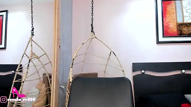 Chat +18 de LenaRuiz_ ao vivo
