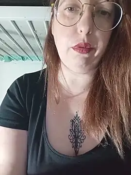 Chatroom XXX en direct de TheBlueDoll