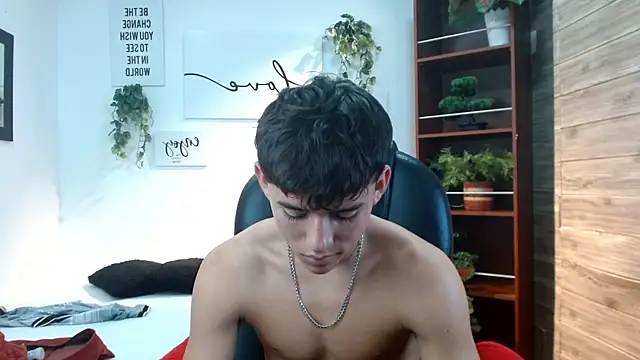 XXX chat uživo modela Ryan_grayx