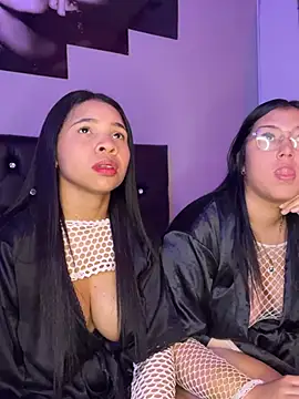 Cheerryloverss Live XXX Chat