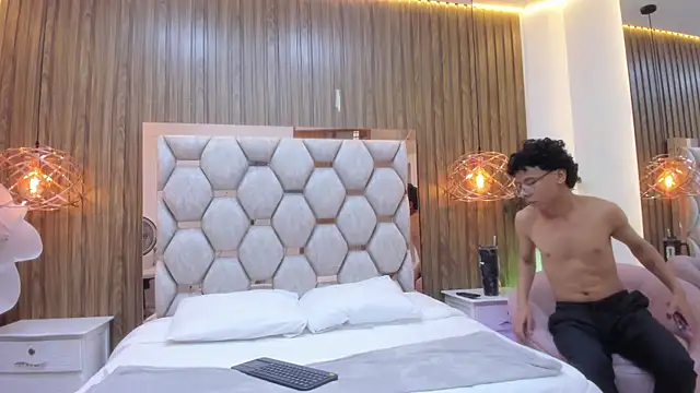 Chat XXX Live adams_bobby