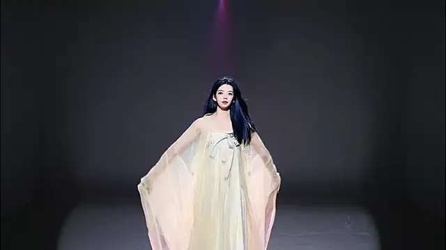 CSC-77 现场XXX聊天