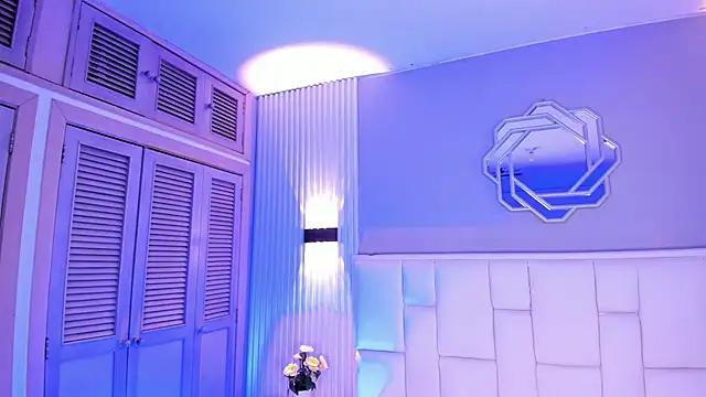 NanaOsaky's Live XXX Chat
