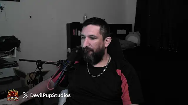 DevilPup75_ élő XXX-chatje