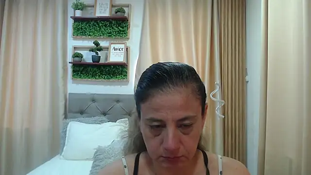 Chat XXX en directo de sasi_luna