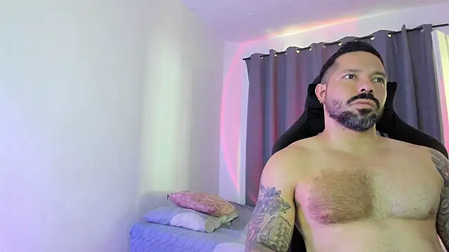 FreeLoveCouple's Live XXX Chat