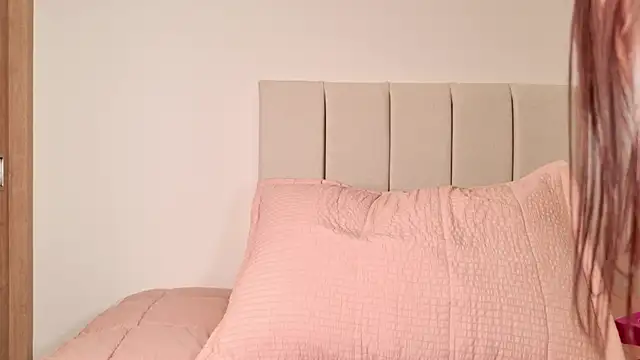 Czat XXX na żywo – little_caro