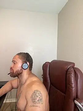 Chat +18 de Fathero1time ao vivo