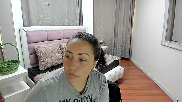gaby_trent 现场XXX聊天