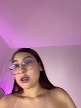 Sammy_Sweet01 Adlı Modelin Canlı XXX Sohbeti