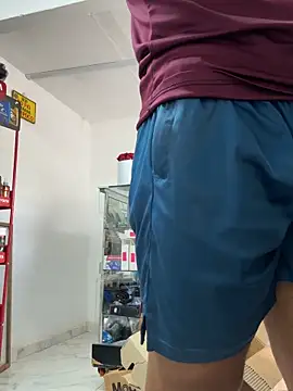 Paul22cm- Chat XXX in diretta