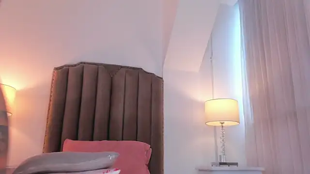 Онлайн чат XXX Emma_Torres__