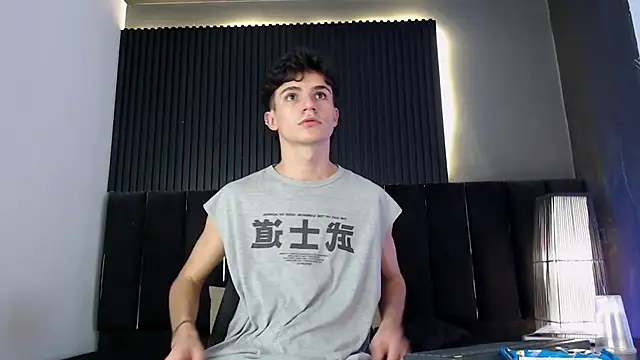 Logan_Steel élő XXX-chatje