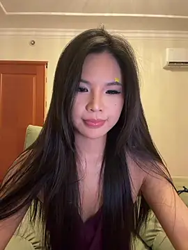 yy22111 Adlı Modelin Canlı XXX Sohbeti