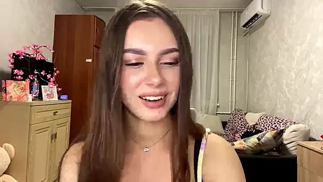 StephaniCute XXX чат на живо