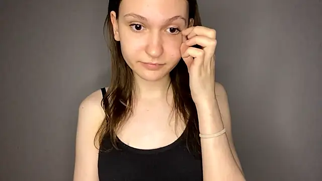 AlmetaHafley Adlı Modelin Canlı XXX Sohbeti