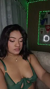 Saraa_M Adlı Modelin Canlı XXX Sohbeti