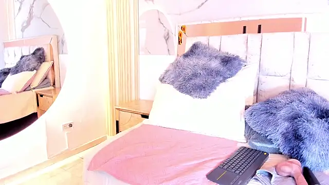 Naughty__Mom Live XXX-chat