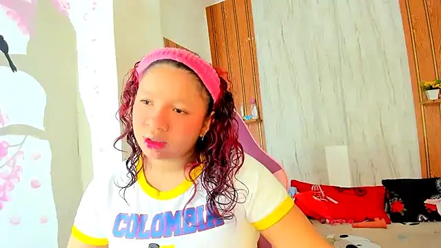 دردشة Emily_Coper18 الجنسية المباشرة