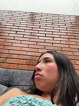Chat XXX en directo de LilyRossi_