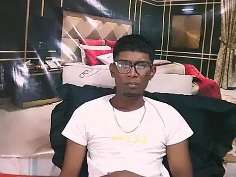 IndianThuggin Live XXX-chat