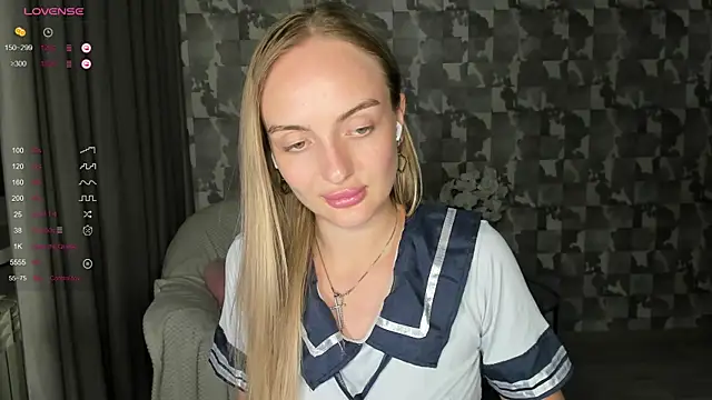A_delina লাইভ XXX চ্যাট