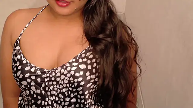 Cludi-New Chat XXX in diretta