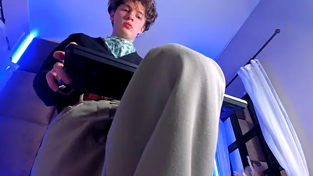 Chat XXX Live LukeSweet