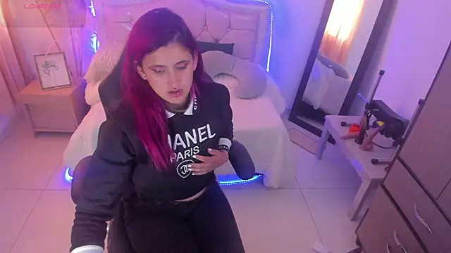 mia_998's Live XXX Chat