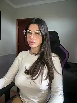Chat +18 de tiphanyari ao vivo