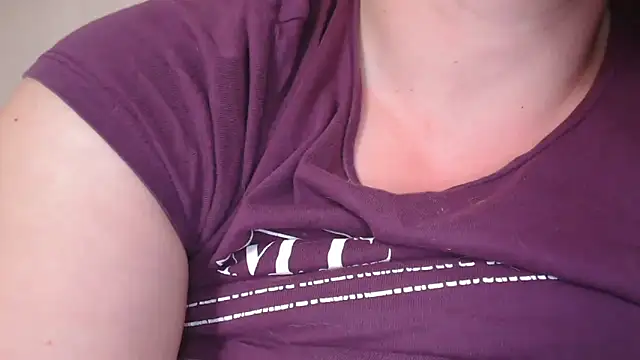 LaRa_forU's Live XXX Chat