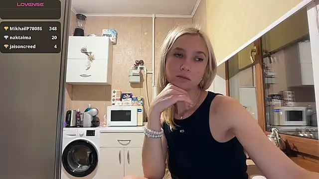AngelJeni Adlı Modelin Canlı XXX Sohbeti