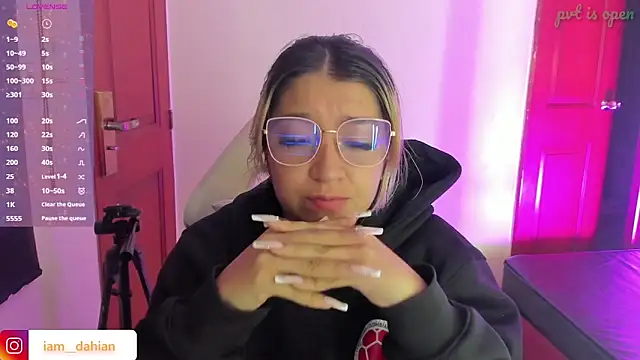 Dahiana_Dmour_のライブXXXチャット