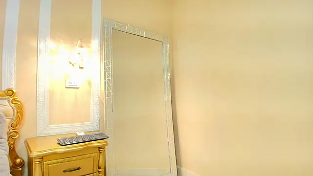 HallieStone – Naživo XXX chat