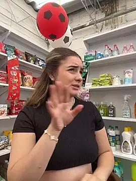 imlindapink's Live XXX Chat