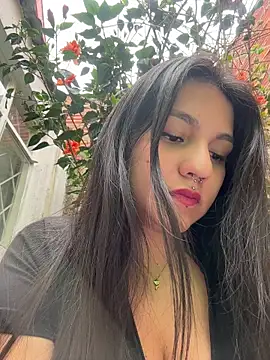Emily_Gomezz 现场XXX聊天