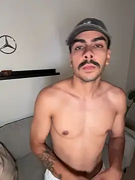 MassimoDuttiOF Chat XXX in diretta