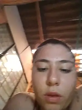 Živý XXX chat emaflorezz