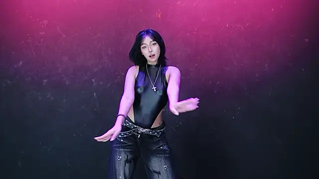 Rebel__Stage élő XXX-chatje