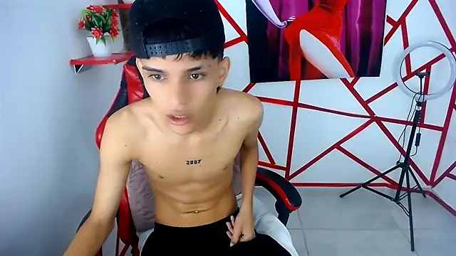 chris_evans77 Live XXX-Chat