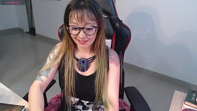 pink-2022's Live XXX Chat