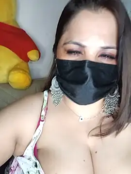 Jiya22 লাইভ XXX চ্যাট
