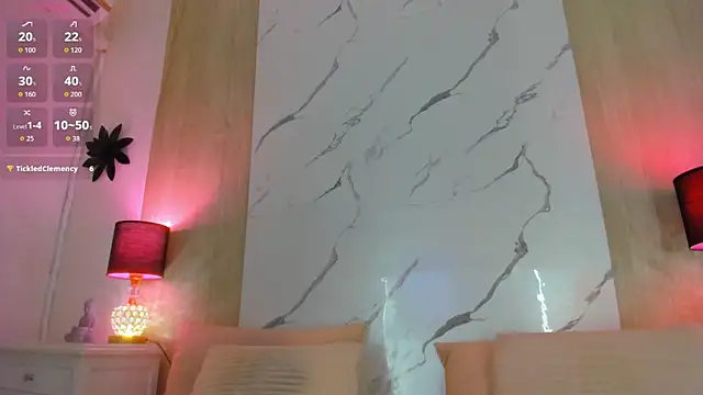 DanniValencia's Live XXX Chat