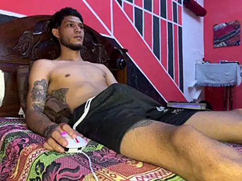 tanned_boy লাইভ XXX চ্যাট