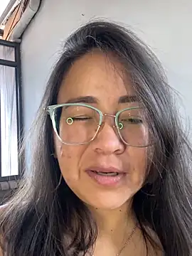 AlissBluumm's Live XXX Chat